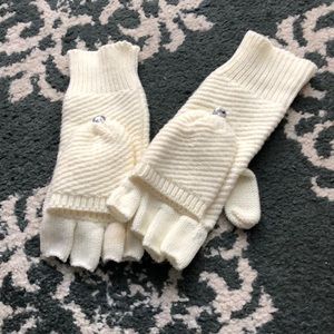 NWOT knit gloves